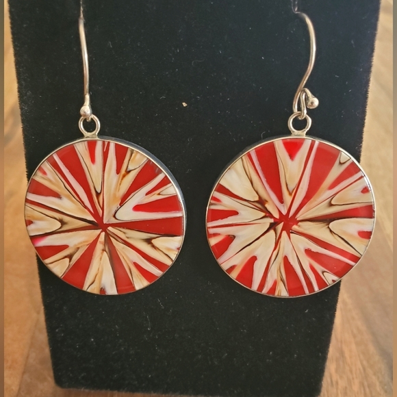 Shell and sterling silver earrings - Picture 2 of 5